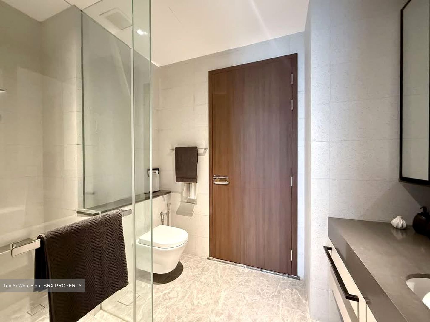 Parksuites (D10), Apartment #566398481